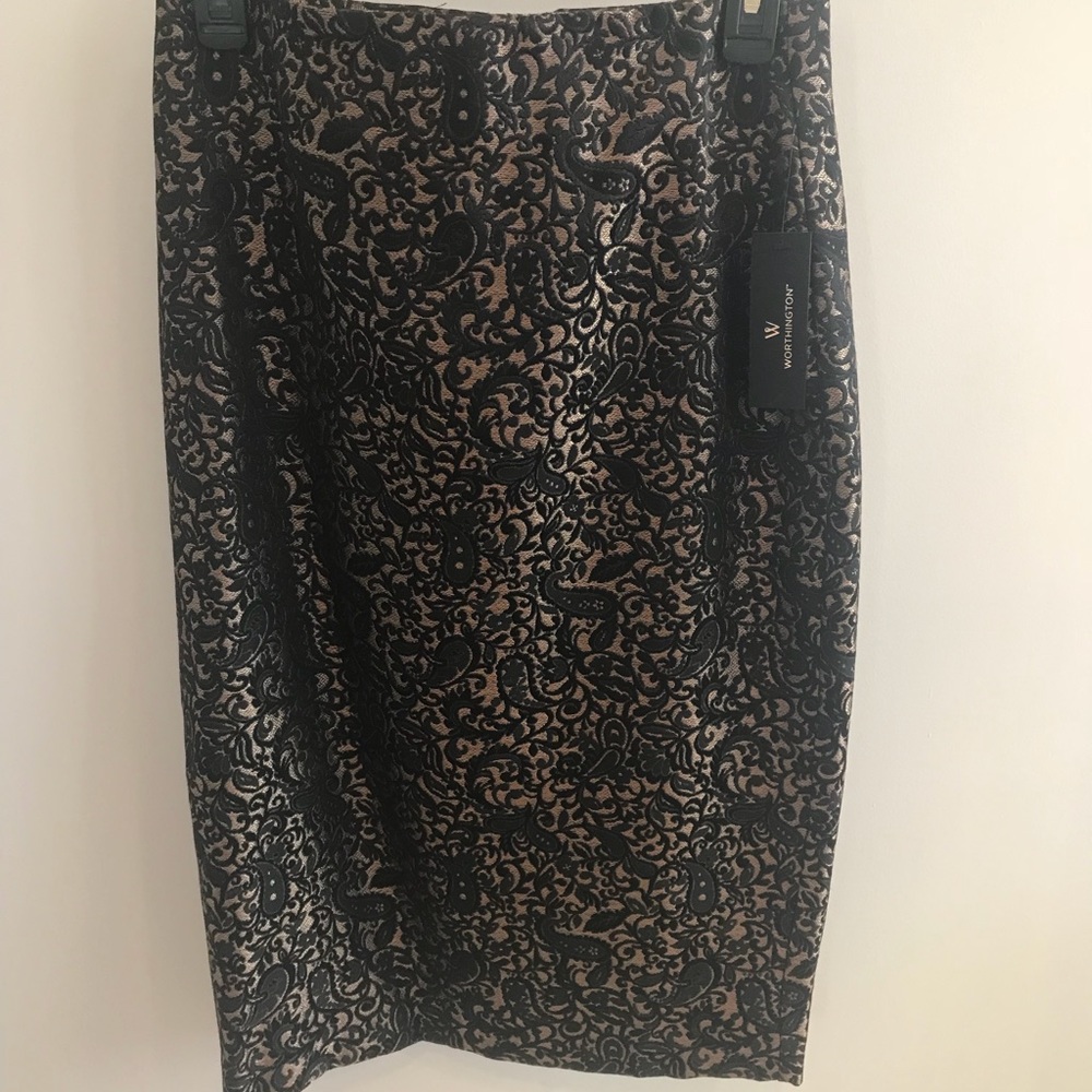 Black and Nude Pencil Skirt